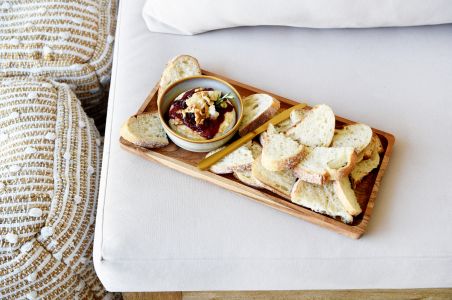 Serve Natural Acacia Rectangular Tray 305x150x25mm