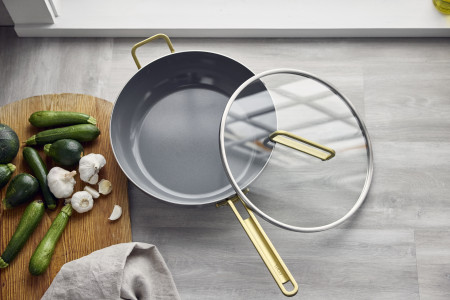 Ceramic Non-Stick 33cm Essential Stanley Pan | Stainless Steel