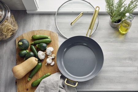 Ceramic Non-Stick 33cm Essential Stanley Pan | Stainless Steel