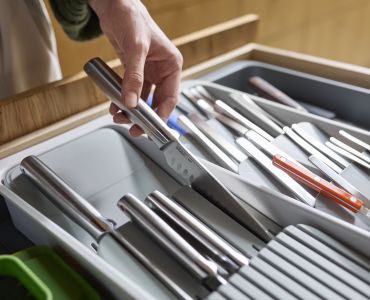DrawerStore™ Expanding Tray/ Knife Block