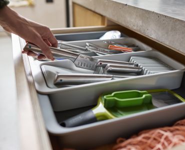 DrawerStore™ Expanding Tray/ Knife Block