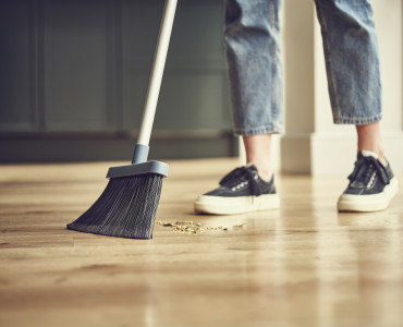 CleanStore Broom Longbristle