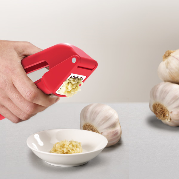 Duo Easy-clean Garlic Press