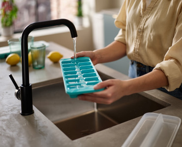 Flow Easy-fill Ice-cube Tray