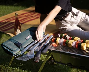 GrillOut 4-piece BBQ utensil set w. case