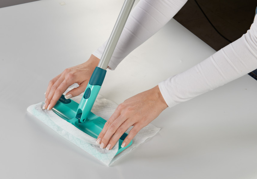 Click System Clean & Away Floor Duster with Static Dust Cloths