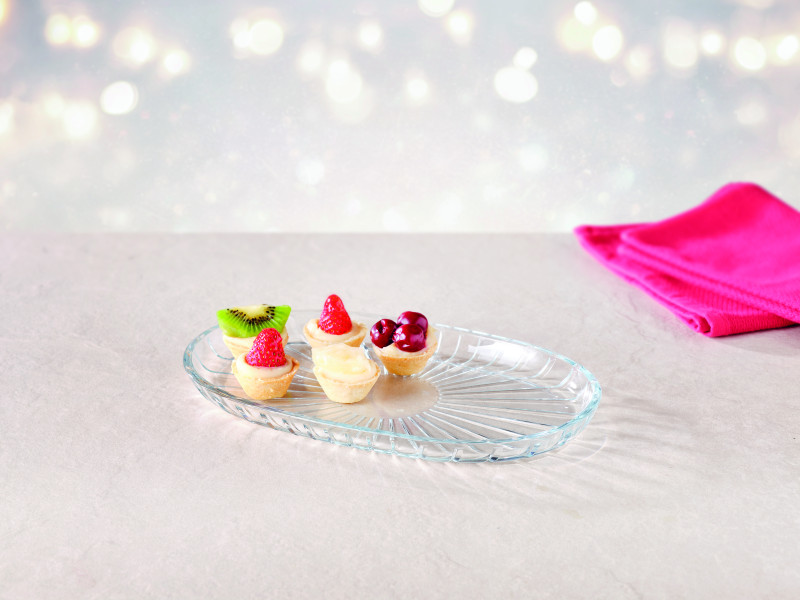 Elegant Oval Plate 28x16.5cm