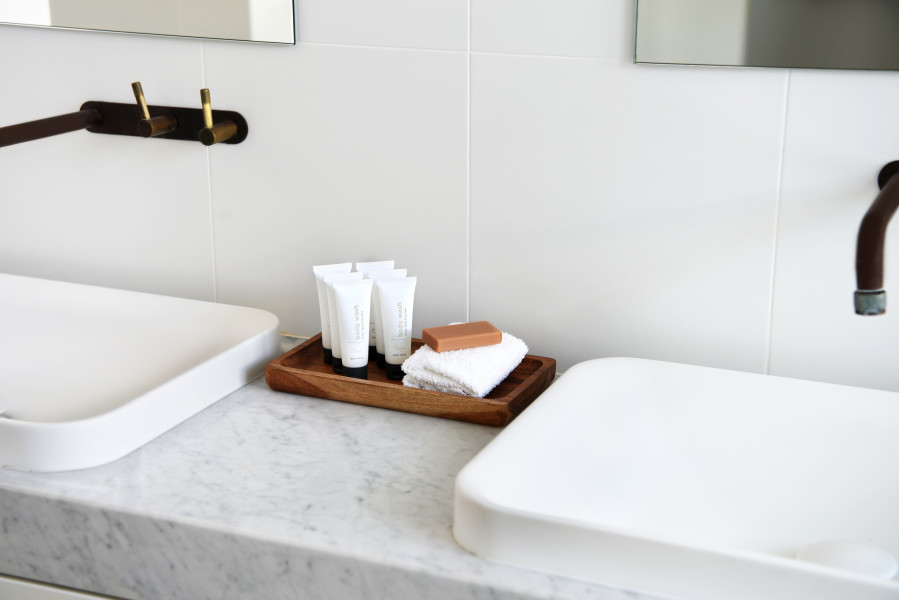 Serve Natural Acacia Rectangular Tray 254x140x25mm