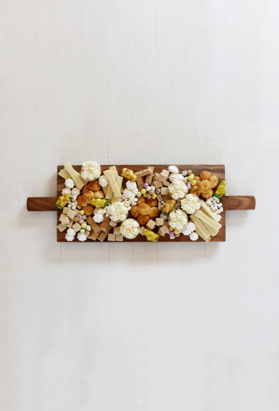 Serve Natural Acacia Paddle Board Footed with Two Handles 760x254x15mm