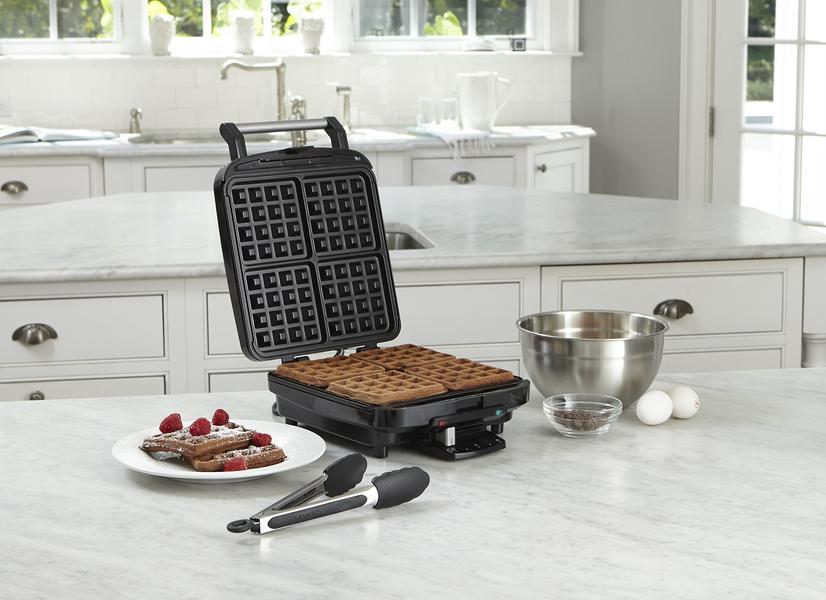 Waffle maker- Black (WAF-150XA)