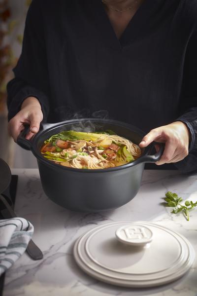 SUBLIME Round Dutch Oven / Stewpot  - 5,5 L