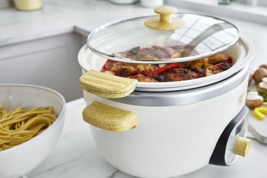Slow Cooker- Cream