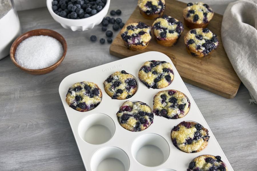 12 Cup Muffin Pan - PFAS Free