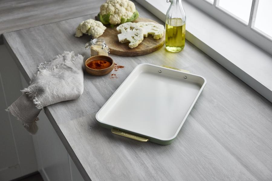 Cookie Sheet w Handles 30.2cm x 25.2cm - PFAS Free
