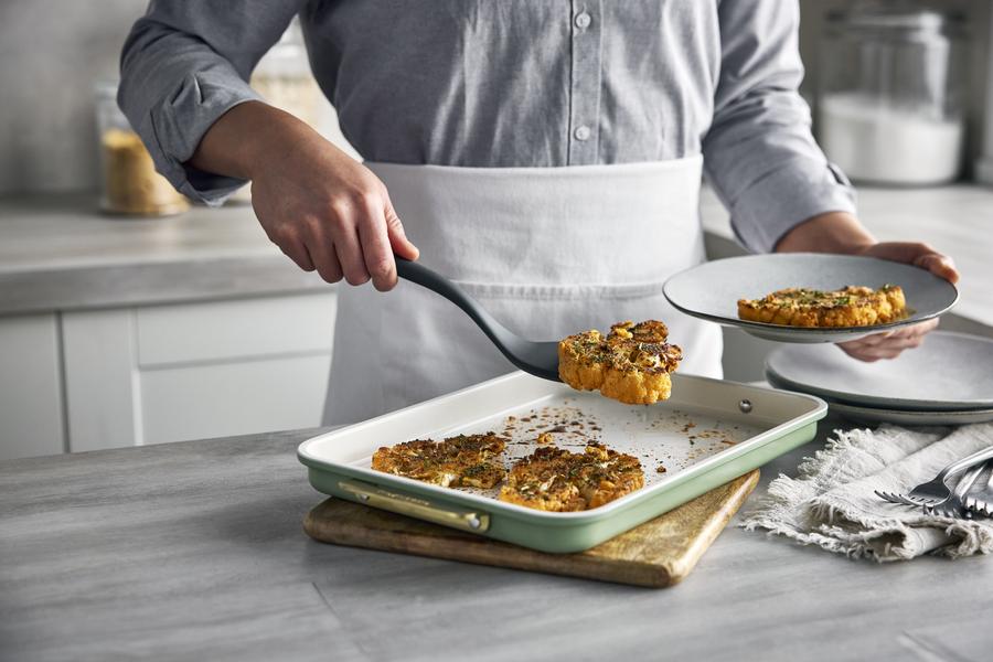 Cookie Sheet w Handles 30.2cm x 25.2cm - PFAS Free