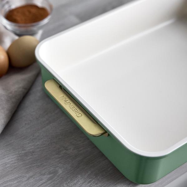 Rectangular Cake/Roast Pan w Handles 30.2cm x 25.2cm - PFAS Free