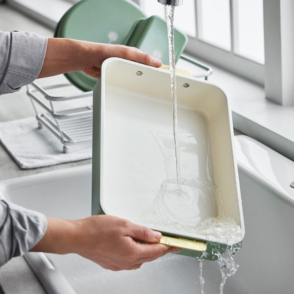 Rectangular Cake/Roast Pan w Handles 30.2cm x 25.2cm - PFAS Free