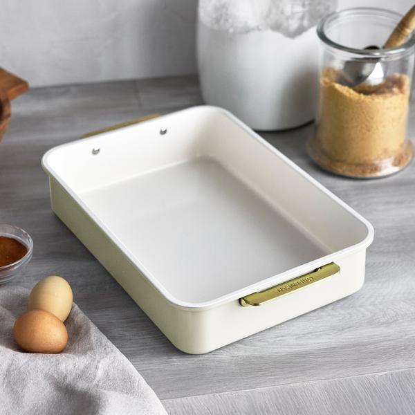 Rectangular Cake/Roast Pan w Handles 30.2cm x 25.2cm - PFAS Free