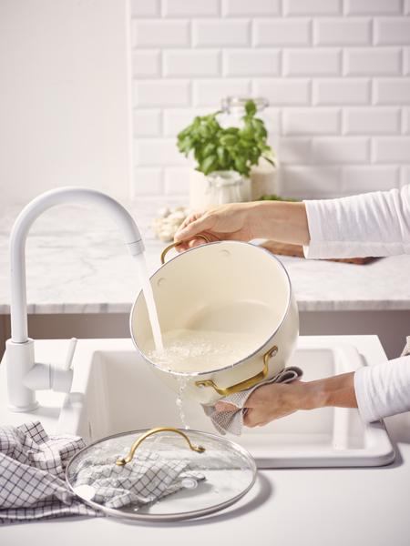 Padova Casserole 24cm/4.71L Cream