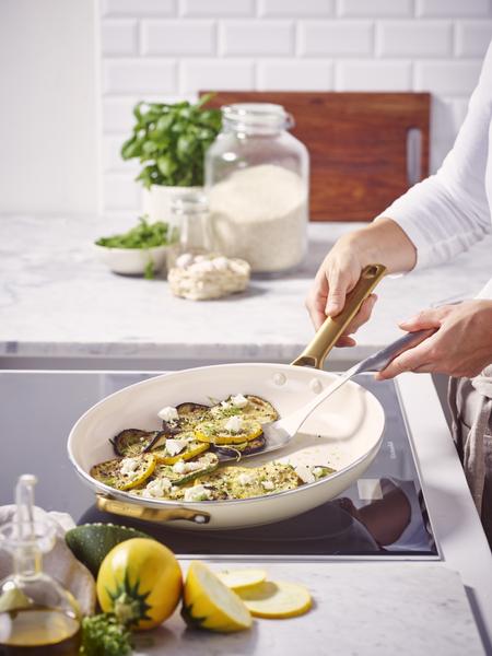 Padova Frypan 32cm with Helper Handle Cream