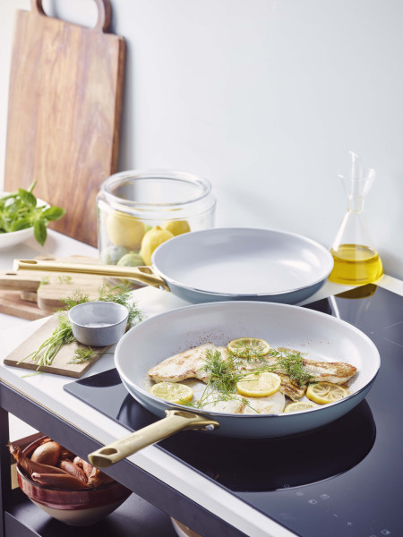 Padova Smokey Blue PFAS Free Covered Sauté Pan 28cm/3.6L