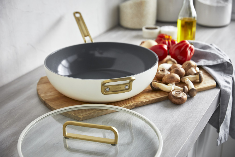 Ceramic Non-Stick 33cm Essential Stanley Pan | Carrara White