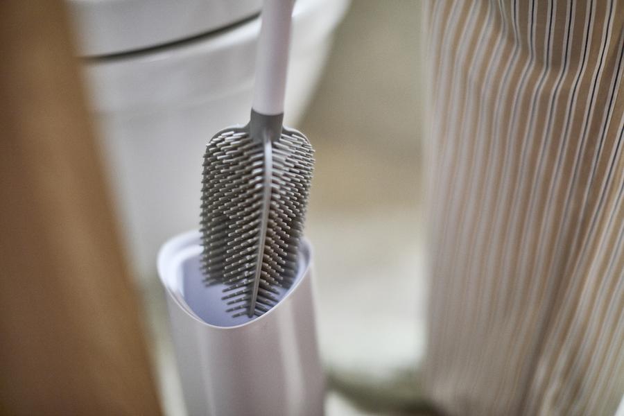 Flex 360 Toilet Brush - White