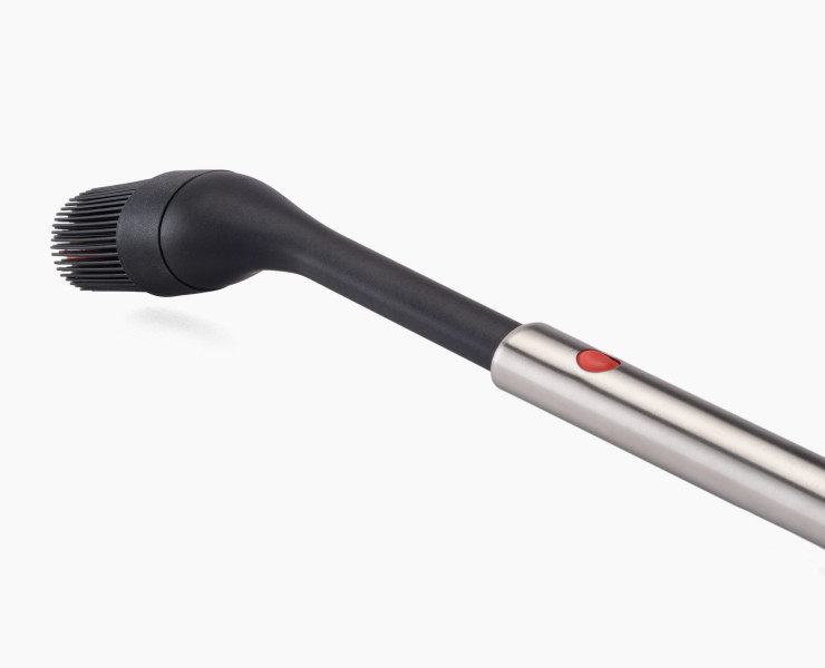 GrillOut BBQ Silicone Basting Brush with retractable head