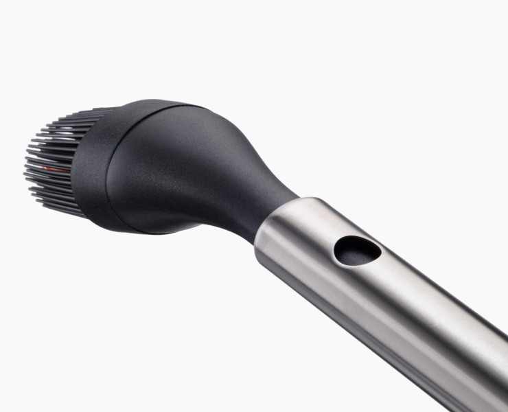 GrillOut BBQ Silicone Basting Brush with retractable head