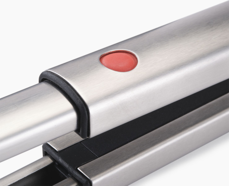 GrillOut BBQ Tongs with retractable arms