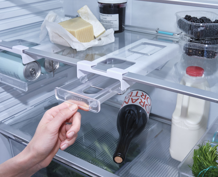 FridgeStore™ Under-Shelf Bottle Holder