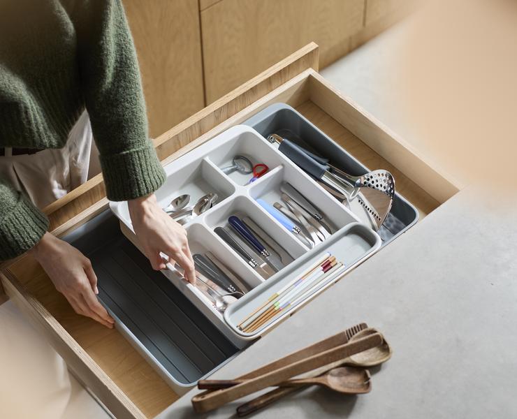 DrawerStore™ Expanding Cutlery Tray