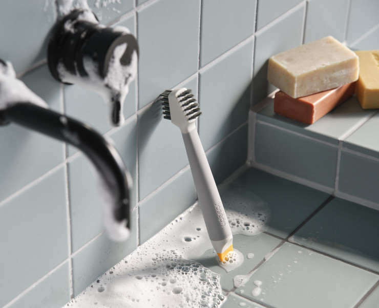 CleanTech 3-in-1 detail cleaning brush