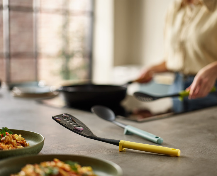 Slotted Turner with integrated tool rest