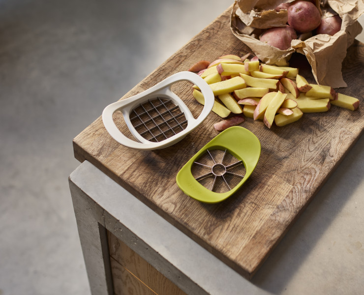 Nest™ Press 2-in-1 Corer and Chipper