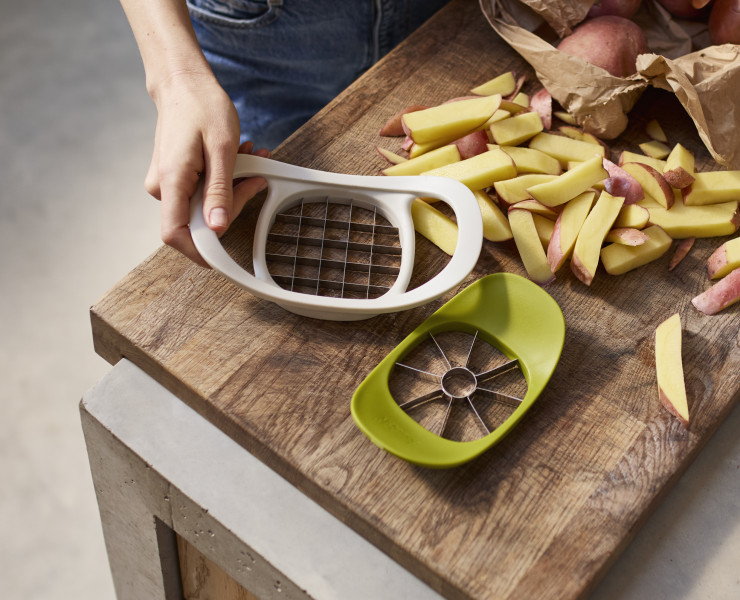 Nest™ Press 2-in-1 Corer and Chipper
