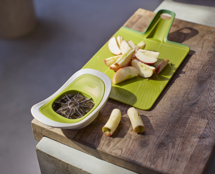 Nest™ Press 2-in-1 Corer and Chipper