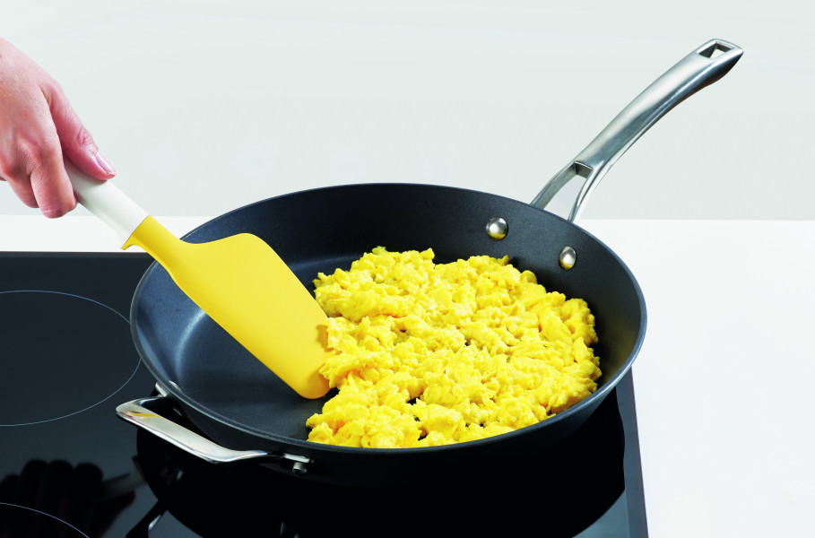 Elevate Egg Spatula