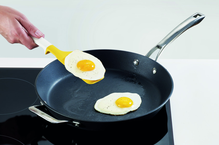 Elevate Egg Spatula