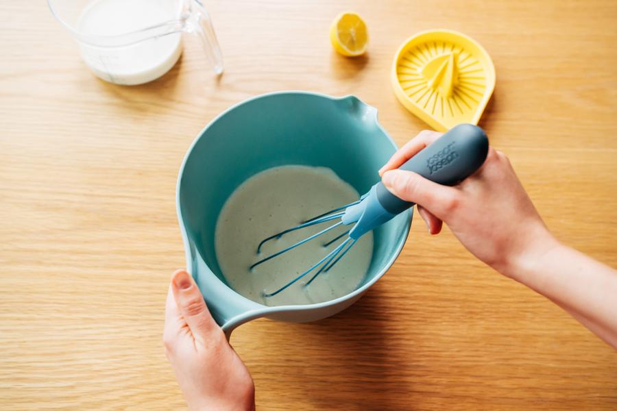 Twist Whisk - Sky