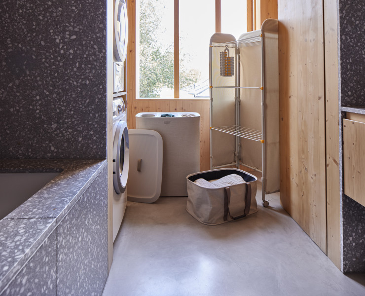 Hold-All Laundry Basket (Ecru)