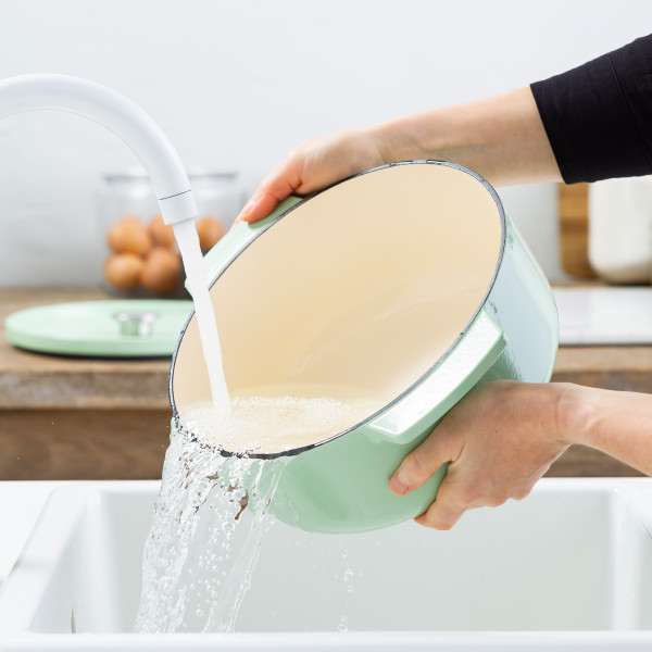 Pistachio Covered Round Casserole 26cm/5.2L