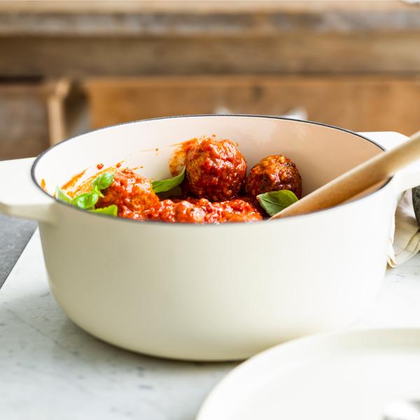 Almond Cream Covered Round Casserole 26cm/5.2L