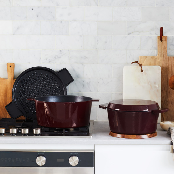 Cast Iron French Oven Bordeaux 24cm