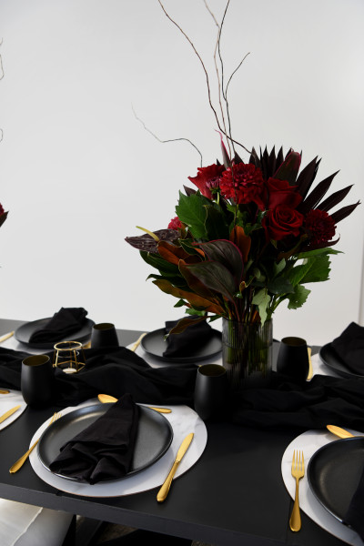 Soho Gold Table Knife 12 Pack