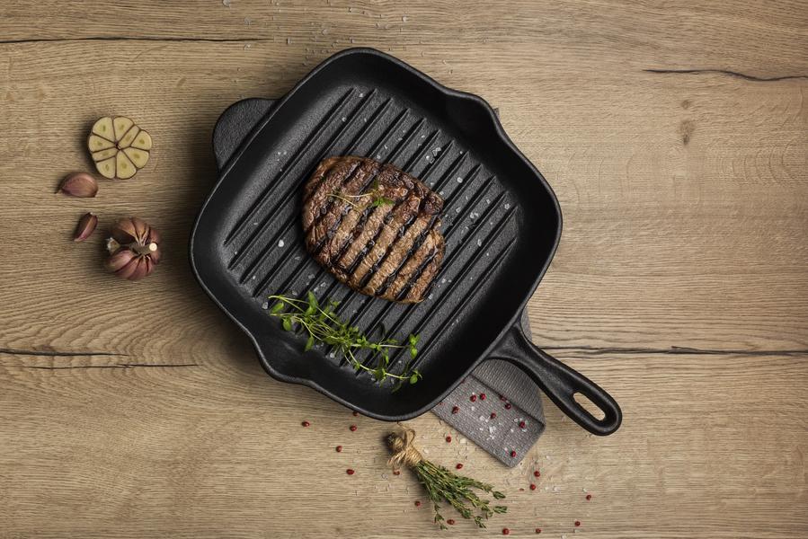 Pre-Seasoned Cast Iron Square Griddle Pan 27cm 2.2l