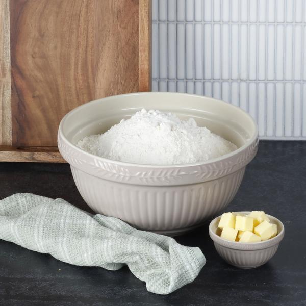 Heritage Mixing Bowl 28cm
