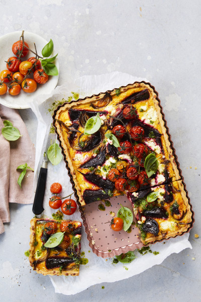 Rose Gold Perforated Large Rectangle Tart Pan