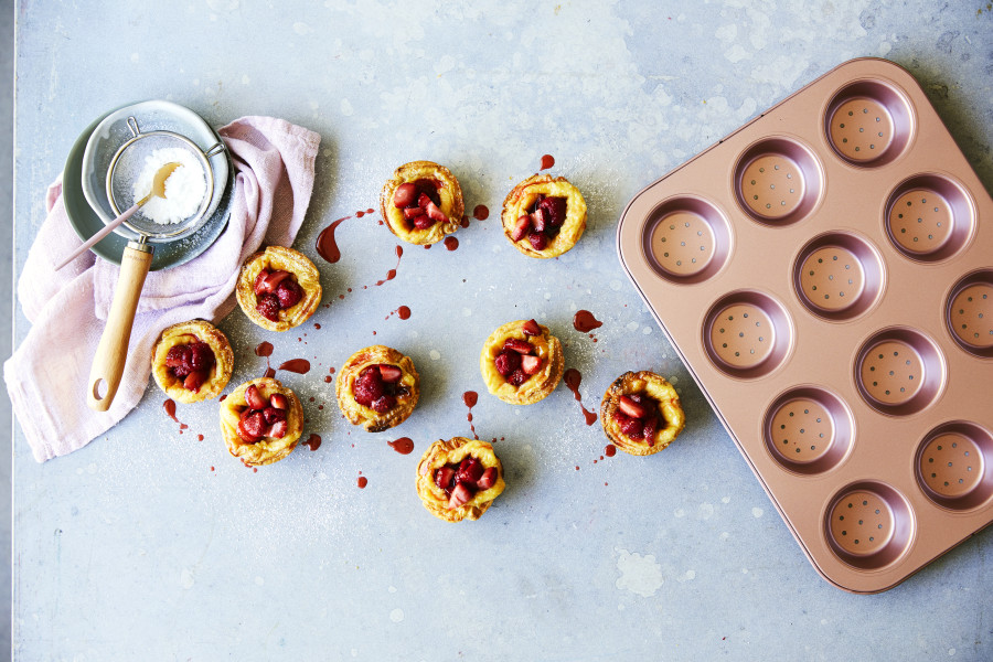 Perforated Tart & Quiche 12 Cup