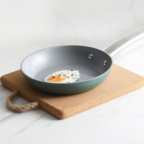 Deluxe Cork Trivet with Rope Handle Square 24 x 2cm